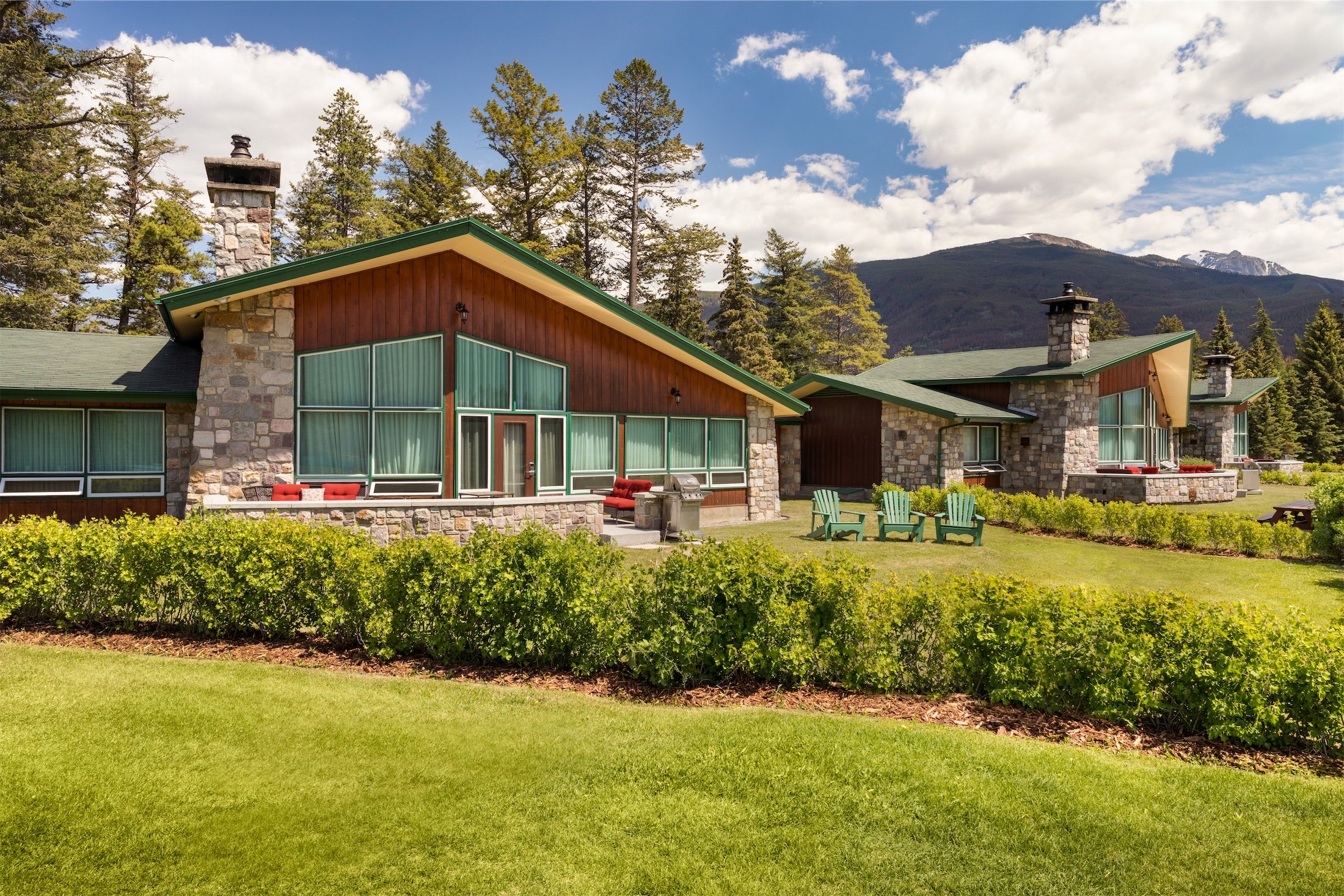 Whistler Cabins - Fairmont Jasper Park Lodge 